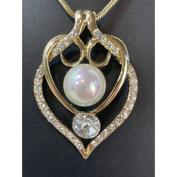 Gold-Plated Vintage Heart Pendant Necklace With Faux Pearl & Rhinestones - Picture 2 of 3